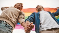 Heger sľuboval zrovnoprávniť LGBTI+ ľudí do pár dní. Minister Karas má však inú prioritu