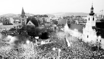 Spomienkové podujatia, odkazy aj zhromaždenia. Pripomenuli sme si 36. výročie Nežnej revolúcie