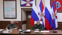 Ruské ambície zostávajú neuspokojené, Gerasimov hovorí o jesennej ofenzíve. Mapa za ním vyvoláva viacero otázok