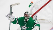 Dallas v noci zdolal Tampu Bay a ujal sa vedenia v play off. Slováci nebodovali