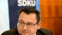 SDKÚ-DS chce s podvedenými členmi #Siete vytvoriť alternatívu vláde