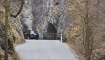 Obľúbené tiesňavy uzavrú: Padajúce skaly ohrozujú turistov aj dopravu