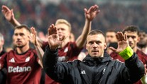 Sparta s Haraslínom a Surovčíkom bojovala v Holandsku statočne. Alkmaar vyhral až gólom v samom závere