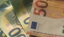 Viacero opatrovateľov a ťažko postihnutých v auguste ešte nedostalo príspevky. Pre mnohých je to jediný príjem