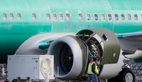 Pre kauzu 737 MAX klesli dodávky lietadiel Boeingu o štvrtinu
