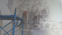 Vynovený kostol na juhu Slovenska odhalil skryté tajomstvá. Pod omietkami dlho schovával vzácne maľby