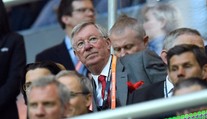Manchester United prelomil mlčanie, Ferguson robí pokroky