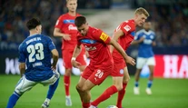 Kaprálik v Nemecku kľúčovým hráčom hneď od začiatku. Proti Schalke bol strojcom víťazného gólu