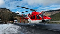 Čelná zrážka auta a kamiónu na severe Slovenska. Na mieste zasahoval aj vrtuľník