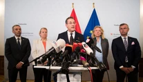 Rezignoval rakúsky vicekancelár. Vládne zákazky vymenil za peniaze od ruskej darkyne
