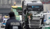 Horor na vianočných trhoch v Berlíne, 12 mŕtvych a 18 ľudí bojuje o život