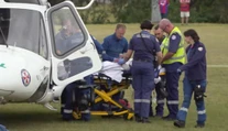 Auto vrazilo do skupiny ragbyových fanúšikov. Hlásia desať zranených
