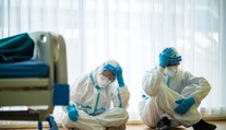 Zasiahla Slovensko už tretia vlna koronavírusu? Pozrite si, čo nás čaká do konca roka