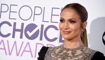 J. Lo ukázala, kto je tu hviezda. Gwen Stefani asi stratila zrkadlo
