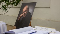 Najdojemnejší moment na úvod rozlúčky s Vašom Patejdlom. Bazilikou sa ozýval nesmrteľný hit