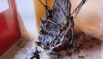 Donedávna žili ako jedna rodina, teraz sa boja vychádzať z domu