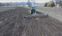 Brusel plánuje radikálne znížiť množstvo pesticídov na farmách. Ceny v obchodoch vyskočia nahor
