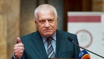 Českého exprezidenta Klausa pustili z nemocnice. Problémy mal s tlakom a trávením