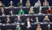 Europoslanci Fideszu zrejme môžu pokračovať vo frakcii EPP