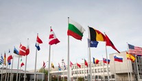 Erdoganov poradca: Turecko by malo prehodnotiť svoje členstvo v NATO
