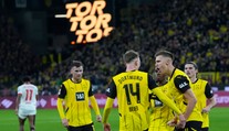 Dortmund uťal sériu Lipska a pomohol Bayernu. Berov Bochum vo Frankfurte vyfasoval sedmičku