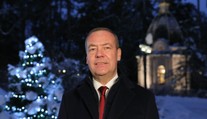 Medvedev tvrdí, že po Madurovi môže rovnaký osud postretnúť aj Zelenského. V bezpečí vraj nie je ani Merz