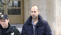 Polícia ukončila vyšetrovanie fintess trénera, ktorý útočil na ľudí fekáliami