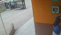 Vandal zničil skrinku s defibrilátorom. „Vieme, kto to urobil,“ varuje obec