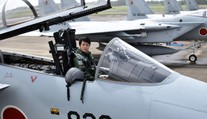 Japonsko má prvú pilotku bojových stíhačiek. Asi vás neprekvapí, čo ju inšpirovalo