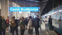 Cestujúci vlakom ušetria vzácne minúty. Dôležitá dopravná tepna u susedov sa dočkala revolúcie