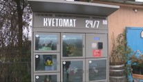 Vajíčka, kytice aj hotová pizza. Na Slovensku sa objavujú automaty s rozmanitým tovarom