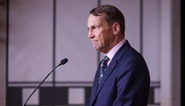 Sikorski označil útok na železnicu v Poľsku za terorizmus. Odpoveď na incident nebude len diplomatická
