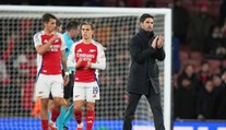 Arsenal nemal sebemenší problém postrážiť si postup. Šanca na titul v Lige majstrov naďalej žije