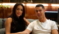 Po deviatich rokoch to prišlo. Cristiano Ronaldo sa zasnúbil s Georginou Rodriguezovou