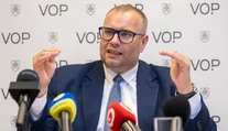 Ombudsman Dobrovodský o novele zákona o neziskovkách: Obmedzuje právo, za ktoré naši rodičia štrngali kľúčmi