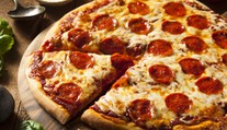 Testovali mrazené pizze. Ktorej sa radšej vyhýbajte?