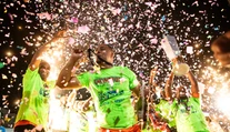 Zrušia kohútie zápasy, na MS prídu na osloch. Vojnu tam ukončil Ronaldinho, prvý doping v histórii ich takmer stál život