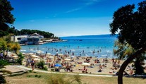 Chorvátske more bude mať tento rok teplotu až 30 °C. Vedci varujú pred inváziou nebezpečných tvorov
