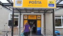 Pošta počas sviatkov mení otváracie hodiny. Informuje aj o zmene termínov vyplatenia dôchodkov