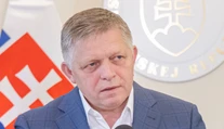 Holokaust nie je len minulosť: Premiér varuje pred jeho popieraním a nenávisťou