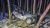 Tragická nehoda pri Košiciach. Vodič auta neprežil náraz do stromu