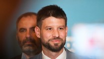 Za predsedu PS snem zvolil opätovne Michala Šimečku