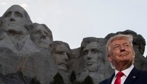 Trump skritizoval snahu demonštrantov o vymazanie vlastných dejín