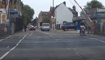 Video, ktoré vám zvýši tlak. Otec takto riskoval život dieťaťa