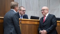 Schôdzu k odvolaniu Ráža poslanci neotvorili. V sále riešili najmä handry a nie dopravu
