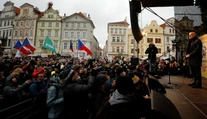 Bývalý český prezident Klaus musí zaplatiť mastnú pokutu za nenosenie rúška