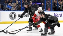 NHL: Tampa Bay zdolala Detroit 3:2, Kučerov s rekordom