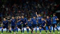 Nezastaviteľní Taliani porazili Angličanov a stali sa majstrami Európy