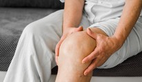 Bolia vás kĺby? Nový výskum mení pohľad na zdravotný problém. Hlavný vinník prekvapil aj vedcov
