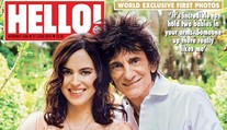 Ronnie Wood sa v 69 rokoch stal otcom. Ukázal krásne dvojičky